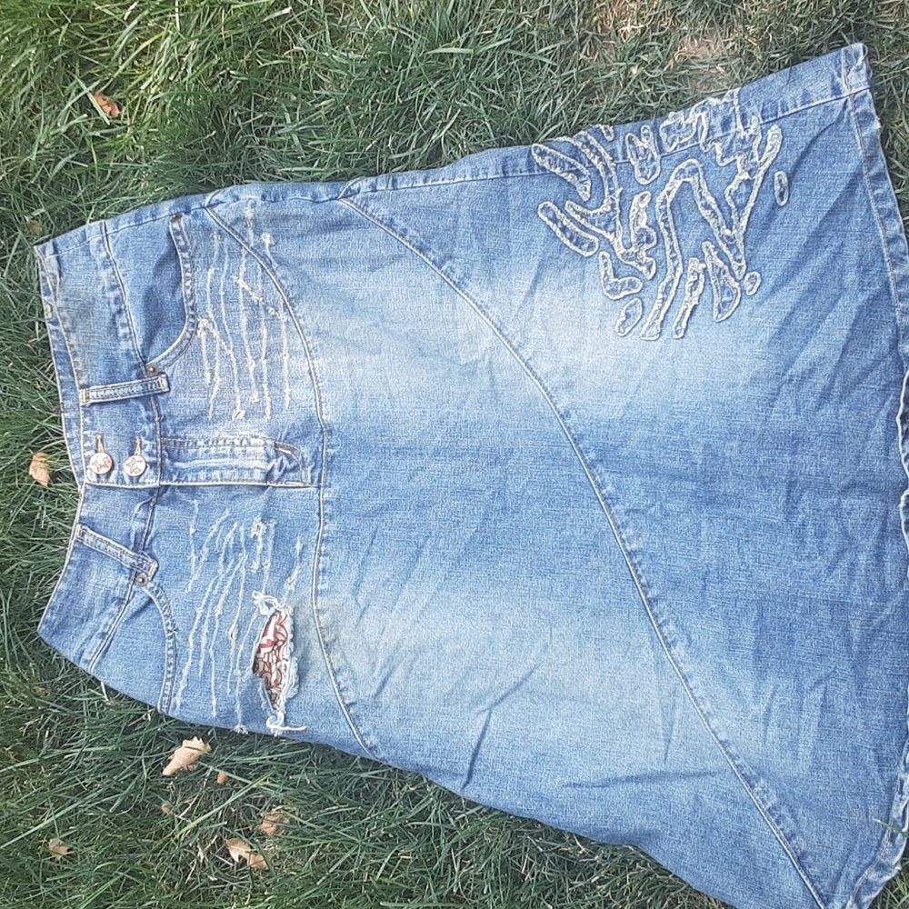 ripped jean skirt!The size is worn guessing small